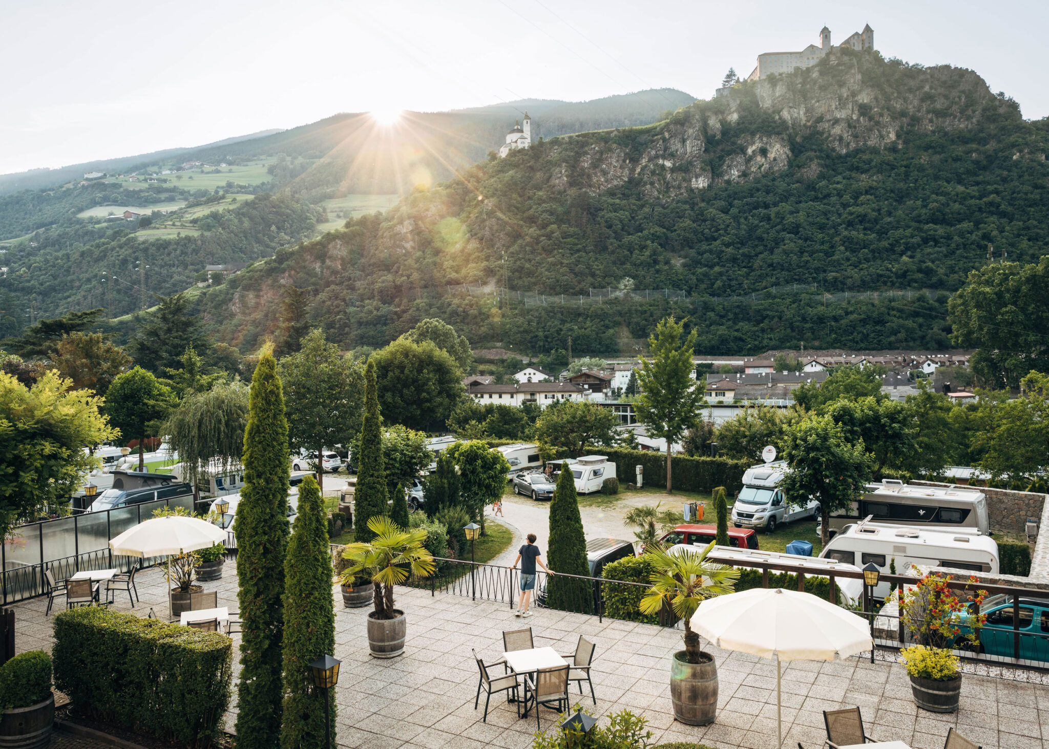 Terrasse vom Ansitz Gamp in Südtirol Eisacktal